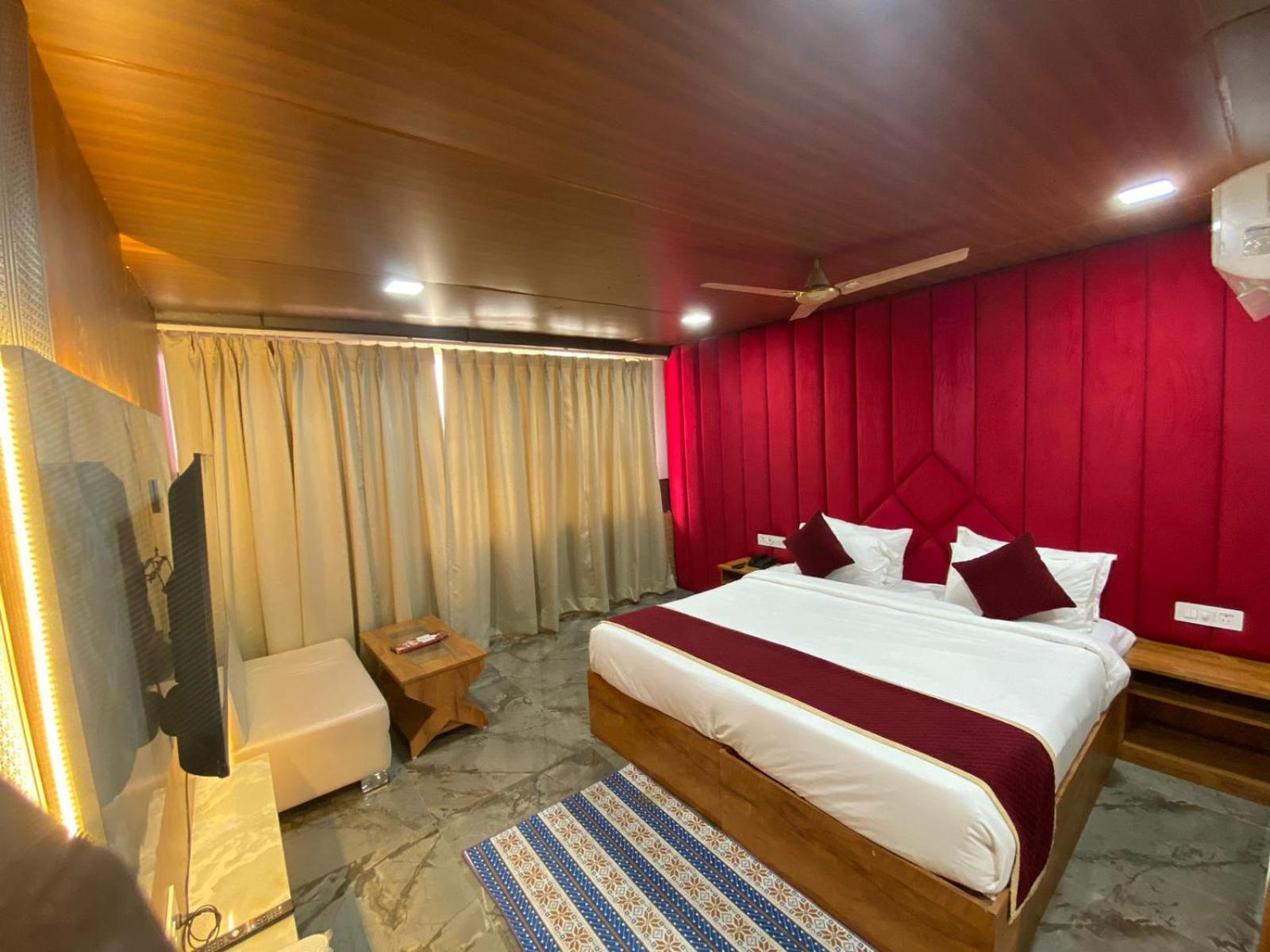 אגרה Rich Grand Hotel מראה חיצוני תמונה